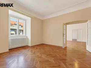 Pronájem kanceláře, Praha - Staré Město, Staroměstské náměstí, 130 m2