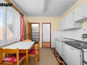 Prodej bytu 3+1, Pelhřimov - Lipice, 78 m2