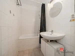 Prodej bytu 2+kk, Praha - Stodůlky, Bašteckého, 43 m2