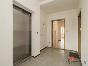 Prodej bytu 2+kk, Praha - Stodůlky, Bašteckého, 43 m2