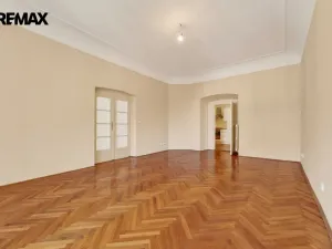 Pronájem bytu 3+1, Praha - Staré Město, Staroměstské náměstí, 130 m2