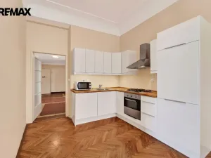 Pronájem bytu 3+1, Praha - Staré Město, Staroměstské náměstí, 130 m2