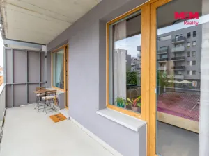 Pronájem bytu 2+kk, Praha - Hloubětín, Waltariho, 49 m2