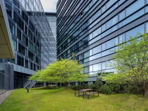 Pronájem kanceláře, Praha - Libeň, Českomoravská, 548 m2