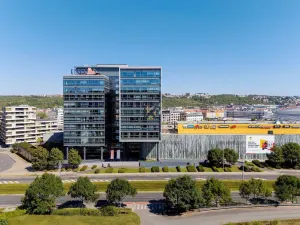 Pronájem kanceláře, Praha - Libeň, Českomoravská, 548 m2