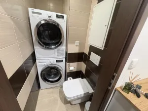 Pronájem bytu 3+1, Jičín, Nám. V. Čtvrtka, 68 m2