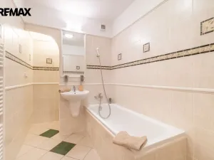 Prodej bytu 2+kk, Vestec, Ve Stromkách, 45 m2