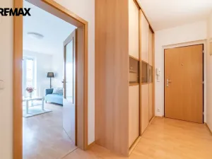 Prodej bytu 2+kk, Vestec, Ve Stromkách, 45 m2