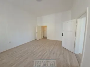 Pronájem bytu 2+1, Krnov - Pod Cvilínem, Opavská, 54 m2