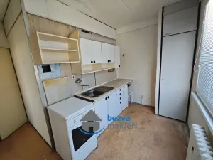 Prodej bytu 2+1, Pardubice, Bartoňova, 51 m2