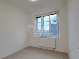 Pronájem bytu 2+kk, Praha - Holešovice, Komunardů, 49 m2