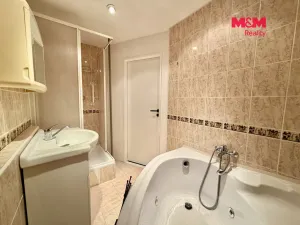 Prodej bytu 3+1, Ústí nad Labem - Krásné Březno, U Pivovarské zahrady, 80 m2