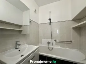 Pronájem bytu 3+1, Znojmo, U Lesíka, 71 m2