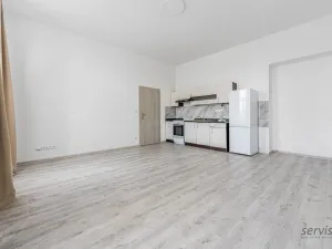 Prodej bytu 2+kk, Praha - Libeň, Sokolovská, 57 m2