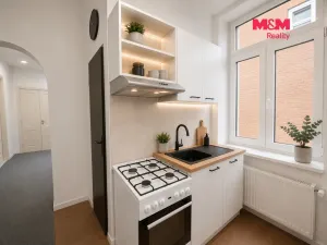 Prodej bytu 2+1, Opava - Předměstí, Komenského, 78 m2