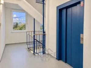 Prodej bytu 2+kk, Praha - Háje, Tatarkova, 44 m2