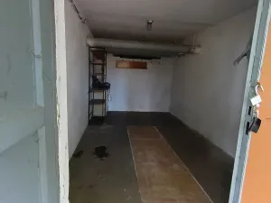 Pronájem garáže, Praha - Strašnice, Pod strání, 18 m2