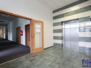 Pronájem kanceláře, Praha - Modřany, Mezi vodami, 400 m2