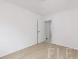 Pronájem bytu 2+kk, Praha - Karlín, Křižíkova, 49 m2