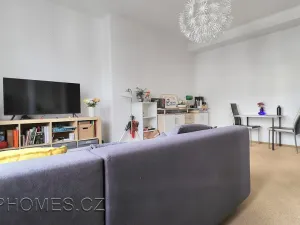 Pronájem bytu 2+1, Praha - Karlín, Sokolovská, 49 m2