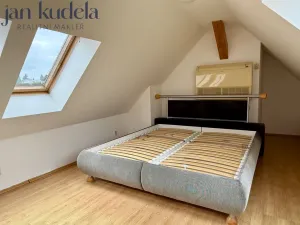 Pronájem bytu 3+kk, Brno - Královo Pole, Högrova, 109 m2