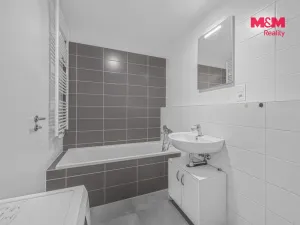 Prodej bytu 1+kk, Pardubice - Pardubičky, Východní, 37 m2