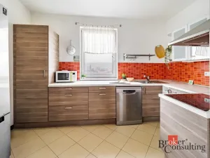 Pronájem bytu 3+kk, Praha - Hloubětín, Nademlejnská, 85 m2