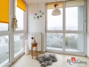 Pronájem bytu 3+kk, Praha - Hloubětín, Nademlejnská, 85 m2