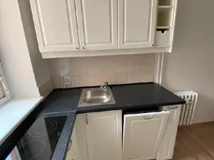 Pronájem bytu 1+1, Praha, 35 m2