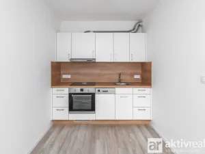 Pronájem bytu 2+kk, Praha - Kbely, Mladoboleslavská, 46 m2