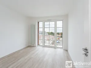 Pronájem bytu 2+kk, Praha - Kbely, Mladoboleslavská, 46 m2