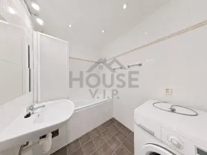Prodej bytu 2+1, Praha - Černý Most, Cíglerova, 65 m2