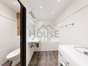 Prodej bytu 2+1, Praha - Černý Most, Cíglerova, 65 m2