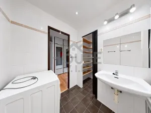Prodej bytu 2+1, Praha - Černý Most, Cíglerova, 65 m2