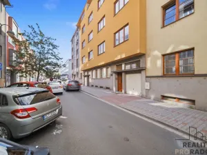 Pronájem bytu 2+kk, Pardubice, Pernerova, 55 m2