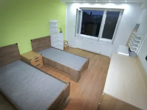 Pronájem bytu 2+1, Praha - Vysočany, Kolbenova, 55 m2