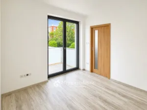 Pronájem bytu 2+kk, Znojmo, Jarošova, 40 m2