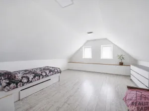 Prodej rodinného domu, Smiřice, 170 m2