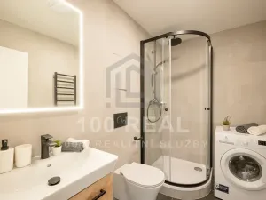 Pronájem bytu 2+kk, Pardubice, třída Míru, 44 m2