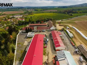 Pronájem skladu, Buřenice, 1400 m2