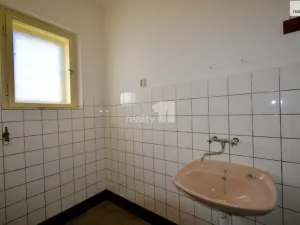 Prodej rodinného domu, Pardubice - Rosice, Fügnerova, 1910 m2