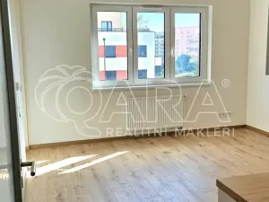 Pronájem bytu 2+kk, Praha - Hlubočepy, Fabiánové, 42 m2