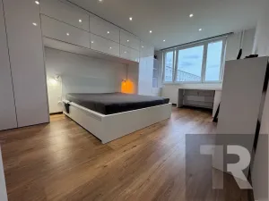 Prodej bytu 2+1, Plzeň, Lábkova, 58 m2