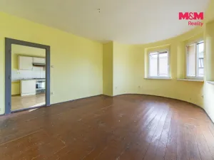 Prodej bytu 2+1, Aš, Nádražní, 73 m2