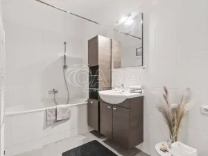 Pronájem bytu 2+kk, Praha - Bubeneč, Ve struhách, 45 m2