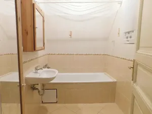 Pronájem bytu 2+1, Praha - Bubeneč, Čechova, 74 m2