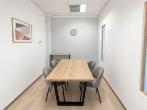 Pronájem kanceláře, Teplice, Krupská, 130 m2