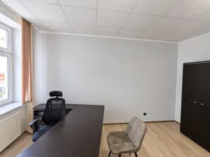 Pronájem kanceláře, Teplice, Krupská, 130 m2