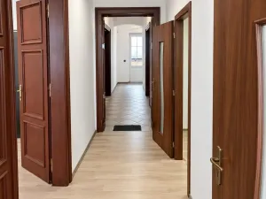 Pronájem kanceláře, Teplice, Krupská, 130 m2
