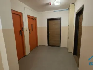 Prodej bytu 2+kk, Praha - Černý Most, Bratří Venclíků, 45 m2